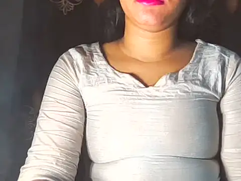 Snapshot of Nancy_queen001 chatting on November 2, 5:23 am Nancy queen001 online show from November 2, 5:23 am