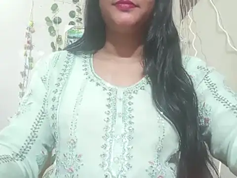 Snapshot of Nancy_queen001 chatting on December 5, 5:55 pm Nancy queen001 online show from December 5, 5:55 pm