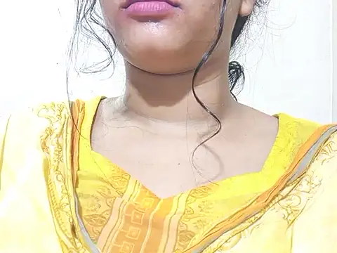 Snapshot of Nancy_queen001 chatting on November 6, 10:19 am Nancy queen001 online show from November 6, 10:19 am