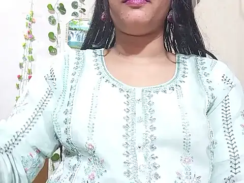 Snapshot of Nancy_queen001 chatting on November 27, 9:10 am Nancy queen001 online show from November 27, 9:10 am