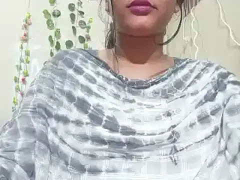 Snapshot of Nancy_queen001 chatting on December 2, 5:25 pm Nancy queen001 online show from December 2, 5:25 pm