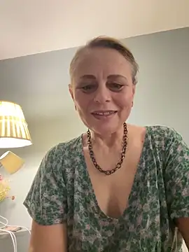 Snapshot of ToriLove777 chatting on November 8, 7:17 pm ToriLove777 online show from November 8, 7:17 pm