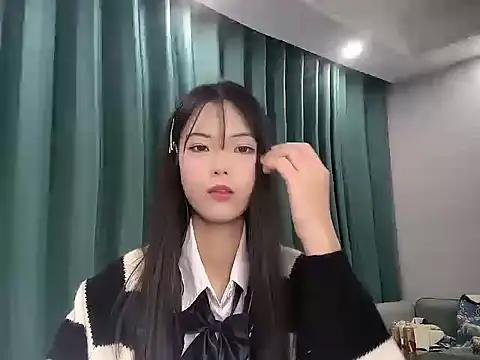 Snapshot of Angela-172 chatting on November 3, 11:58 am Angela-172 online show from November 3, 11:58 am