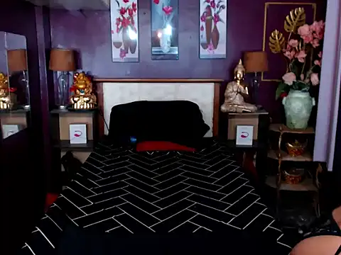 Plastique PATRICIA online show from March 23, 8:36 am