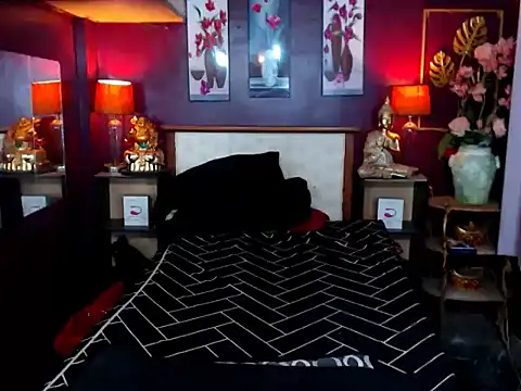 Plastique PATRICIA online show from March 28, 8:37 am