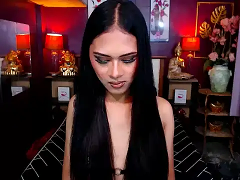 Plastique PATRICIA online show from April 9, 7:58 am