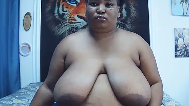 MassiveBoobsxxxx online show from February 19, 8:44 am