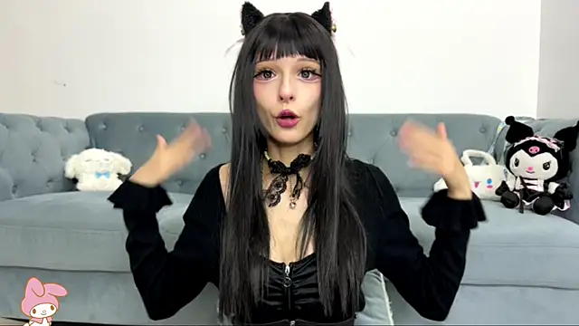 Snapshot of YunaBlossomy chatting on November 3, 10:19 am YunaBlossomy online show from November 3, 10:19 am