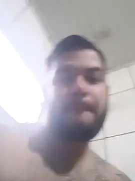 Snapshot of cesarcampos2210 chatting on October 31, 10:01 am cesarcampos2210 online show from October 31, 10:01 am