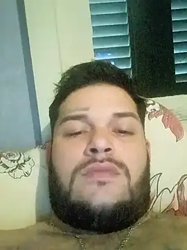 Snapshot of cesarcampos2210 chatting on November 5, 6:44 pm cesarcampos2210 online show from November 5, 6:44 pm