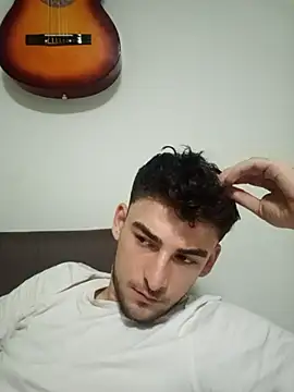 Snapshot of yasinesra757_ chatting on January 11, 1:01 am yasinesra757 online show from January 11, 1:01 am