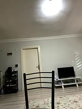 Snapshot of yasinesra757_ chatting on January 17, 7:01 am yasinesra757 online show from January 17, 7:01 am