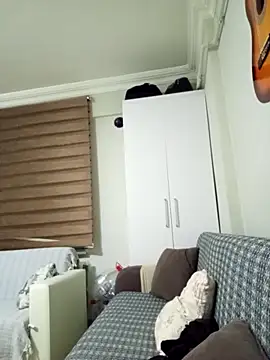 yasinesra757  online show from March 16, 11:18 pm