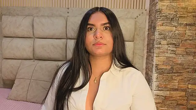 amarahanks1 online show from November 15, 6:56 pm