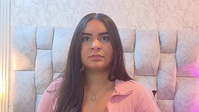 amarahanks1 online show from November 22, 7:24 pm