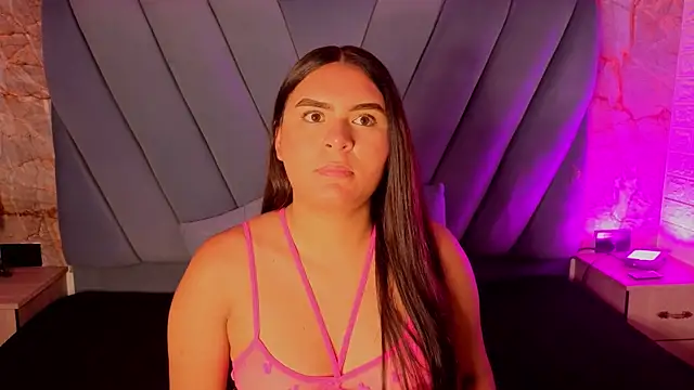 amarahanks1 online show from November 6, 11:47 am