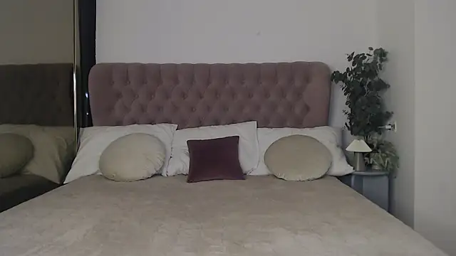 Snapshot of Sandra_angel_ chatting on November 15, 12:03 am Sandra angel online show from November 15, 12:03 am