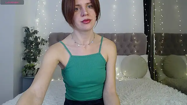 Snapshot of Sandra_angel_ chatting on December 14, 11:10 pm Sandra angel online show from December 14, 11:10 pm