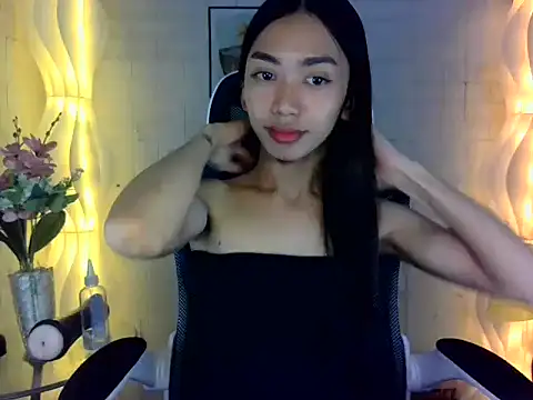 Snapshot of queensilver chatting on January 15, 3:54 am queensilver online show from January 15, 3:54 am