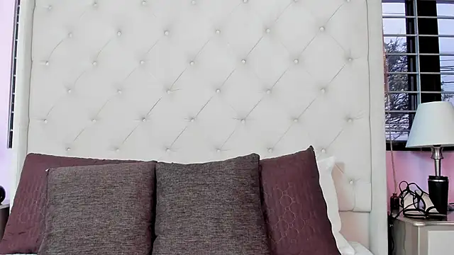 scarlett leblanc  online show from April 14, 11:59 am