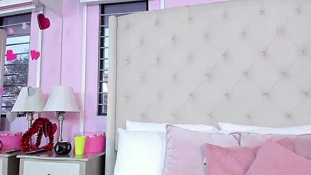 scarlett leblanc  online show from March 25, 12:04 pm