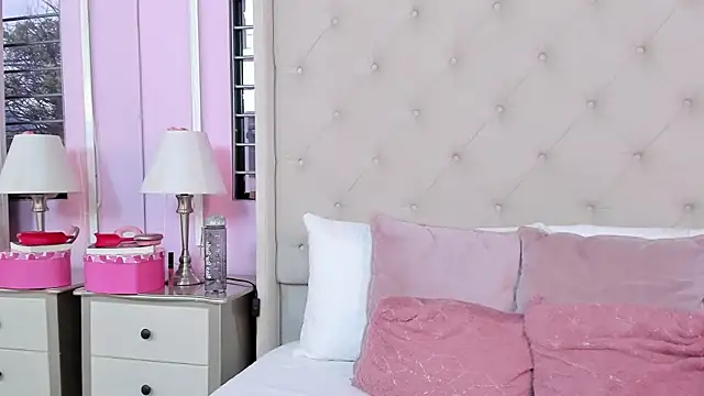 scarlett leblanc  online show from January 14, 12:42 pm