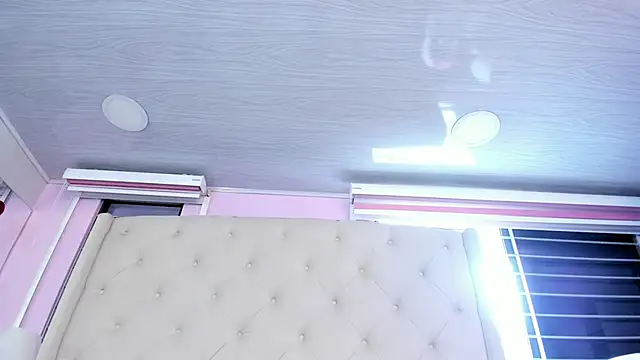 scarlett leblanc  online show from February 21, 12:40 pm