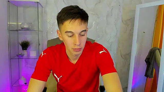 Snapshot of MarkKullen chatting on November 1, 5:18 pm MarkKullen online show from November 1, 5:18 pm