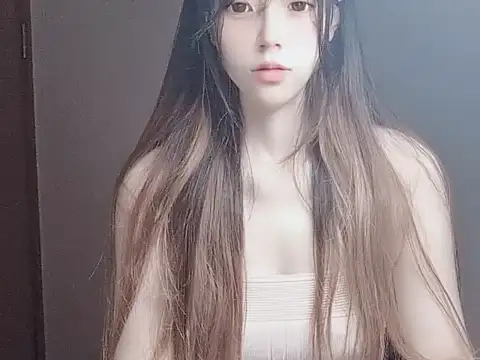 Snapshot of JuliaNoir chatting on November 7, 7:24 am JuliaNoir online show from November 7, 7:24 am