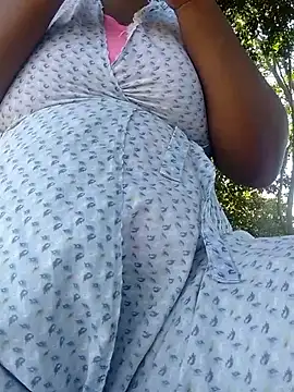 Snapshot of Teddypuer chatting on February 7, 3:20 pm Teddypuer online show from February 7, 3:20 pm