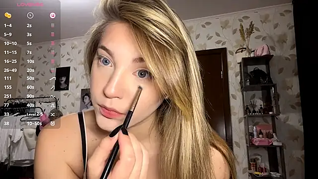 Snapshot of OrethaEredia chatting on November 20, 3:02 pm OrethaEredia online show from November 20, 3:02 pm