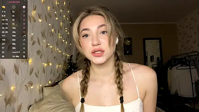 OrethaEredia online show from January 6, 5:06 pm