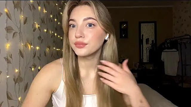 OrethaEredia online show from January 18, 5:05 pm