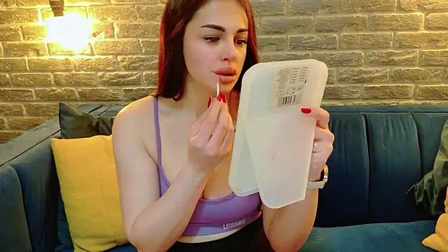 Di Andra online show from January 11, 9:33 pm