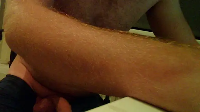 Snapshot of geile-man-34 chatting on November 19, 10:43 pm geile-man-34 online show from November 19, 10:43 pm