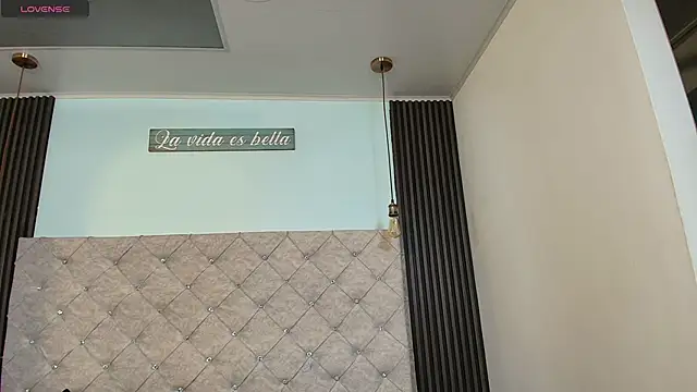 Snapshot of Liia_Leens chatting on November 22, 3:49 am Liia Leens online show from November 22, 3:49 am