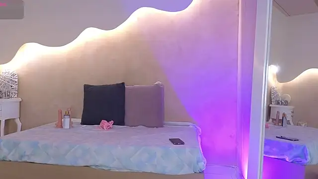 AlisonMartinezz online show from January 15, 12:41 pm