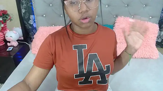 valentinavega18x online show from February 3, 4:10 am