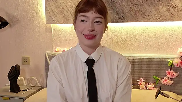 Snapshot of Nicolle_moors chatting on July 19, 3:42 pm Nicolle moors online show from July 19, 3:42 pm