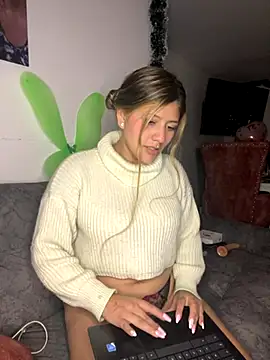 Crystall 15 online show from December 3, 1:17 am