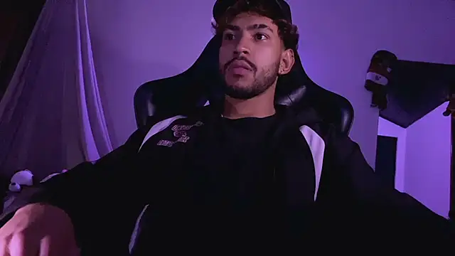 3v1l online show from November 23, 10:09 pm