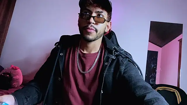 3v1l online show from November 8, 4:16 am