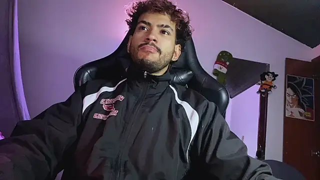 3v1l online show from November 29, 4:23 am