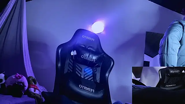 3v1l online show from November 17, 6:50 am