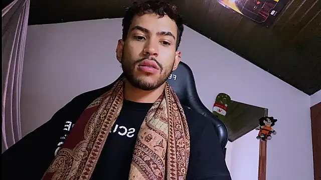 Snapshot of 3v1l chatting on December 21, 9:15 pm 3v1l online show from December 21, 9:15 pm