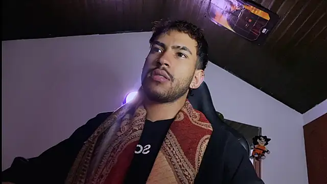 3v1l online show from December 16, 7:45 am