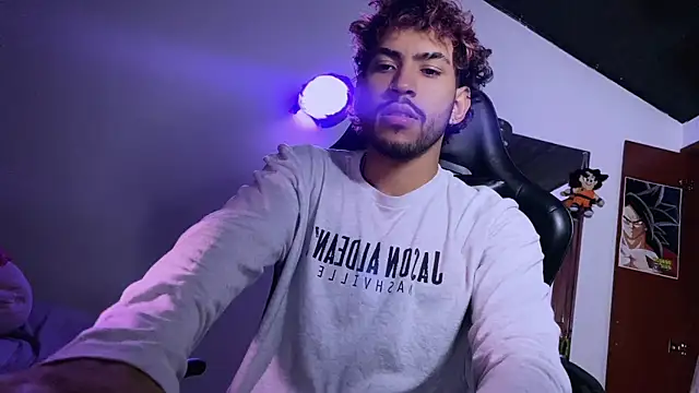 3v1l online show from December 3, 1:50 am