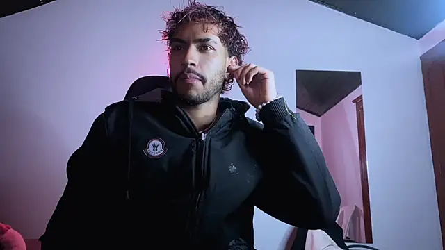 3v1l online show from November 11, 4:18 am