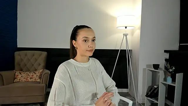 TovaDage online show from November 10, 1:27 pm