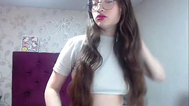 selenabustamante online show from March 26, 10:57 am